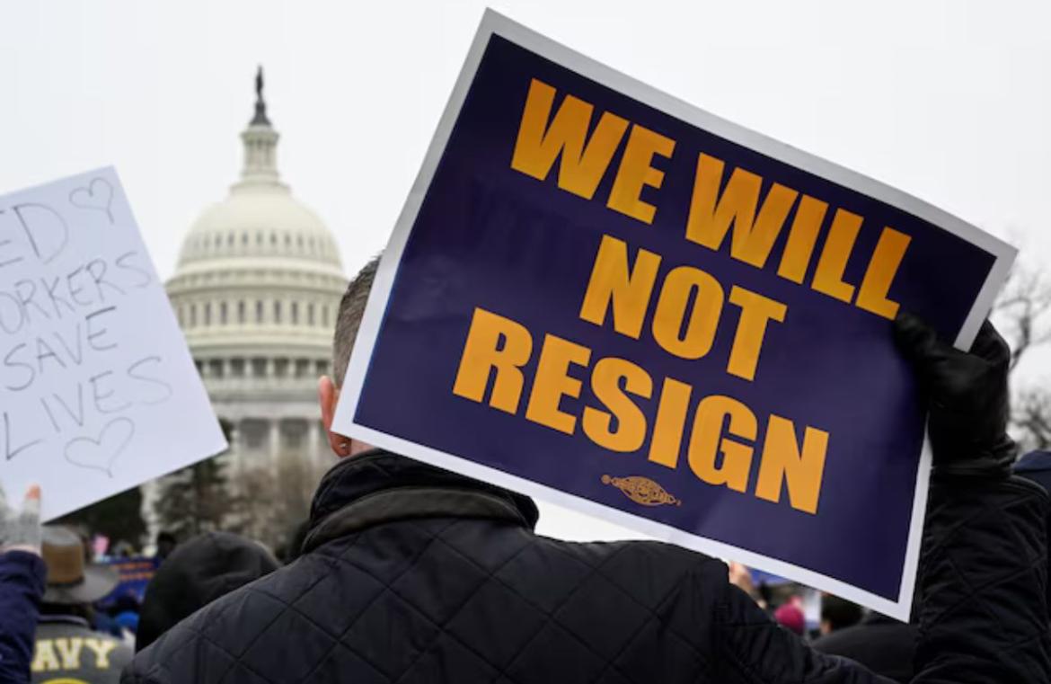 Unions Sue to Block Trump_News & Articles_featured image