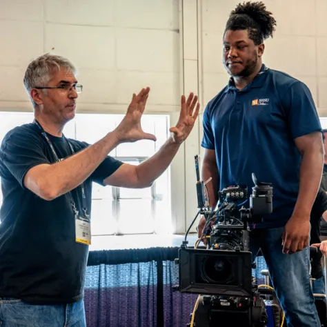 Local 600 Operator Dave Chameides (L) at the SOC's Camera Operator Workshop.